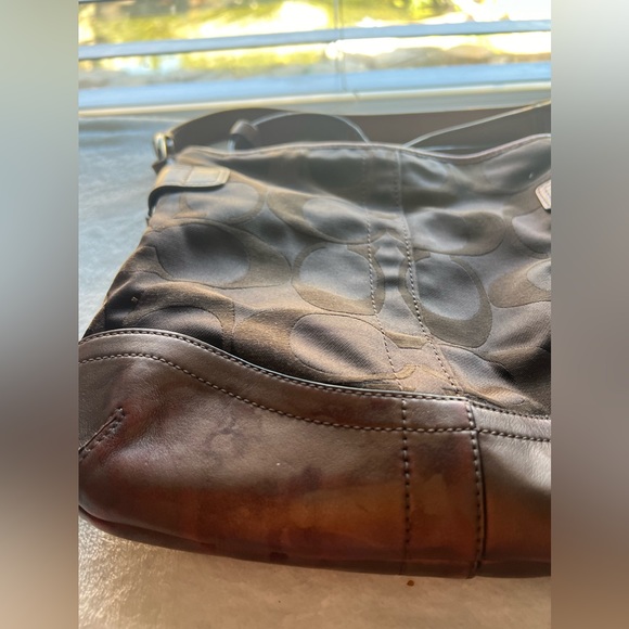 Coach Signature Duffle Shoulder Crossbody Purse - Picture 4 of 12